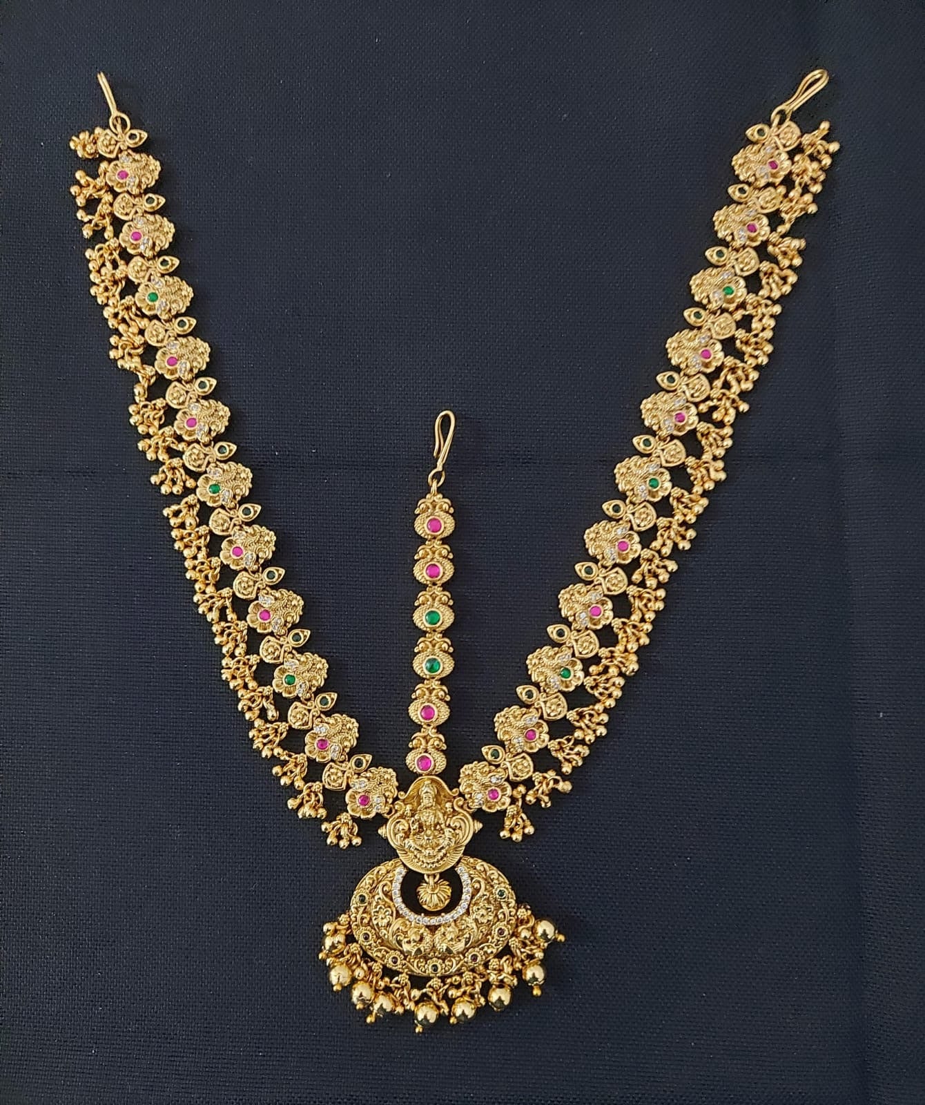 Nakshi work with Kempu Stones Head Set