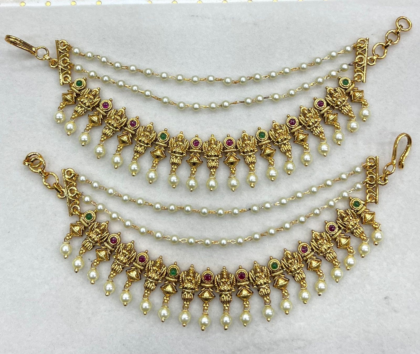 Premium Matt with Kempu Stone Ear Chains