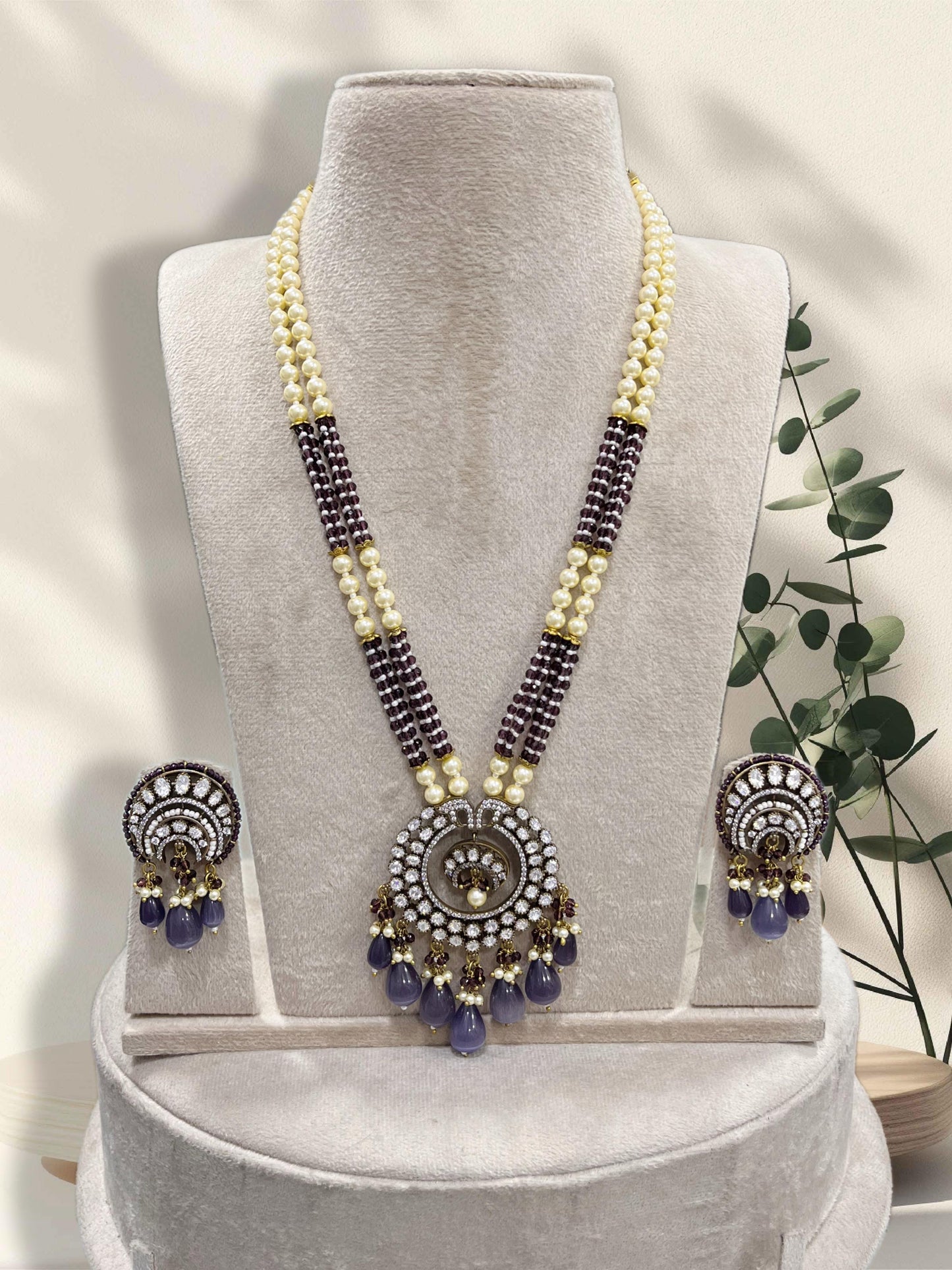 Victorian Polish with Mossianite Stones Pendent with Beads Mala