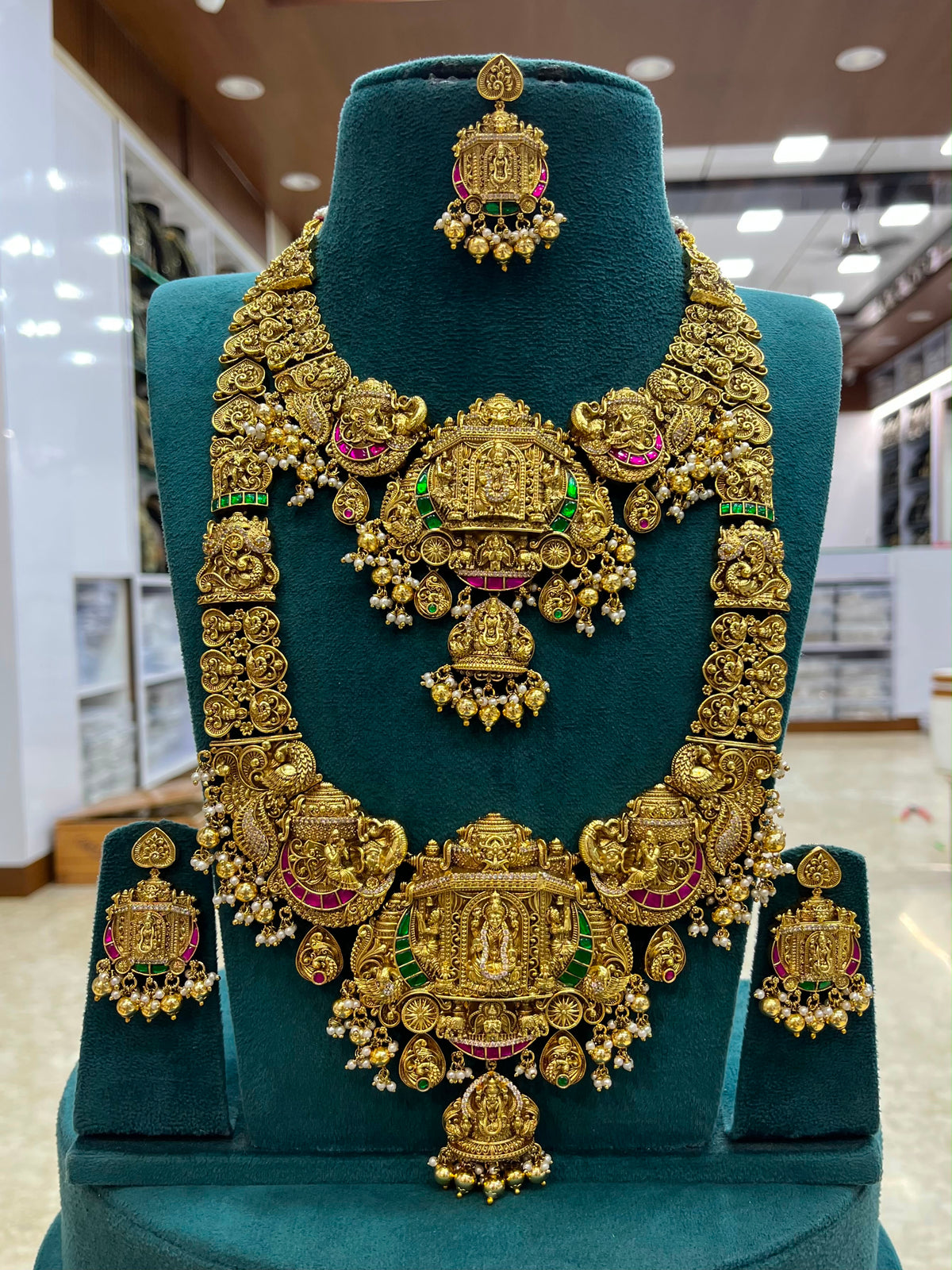 Nakshi Work with Kundan Stones Bridal Combo