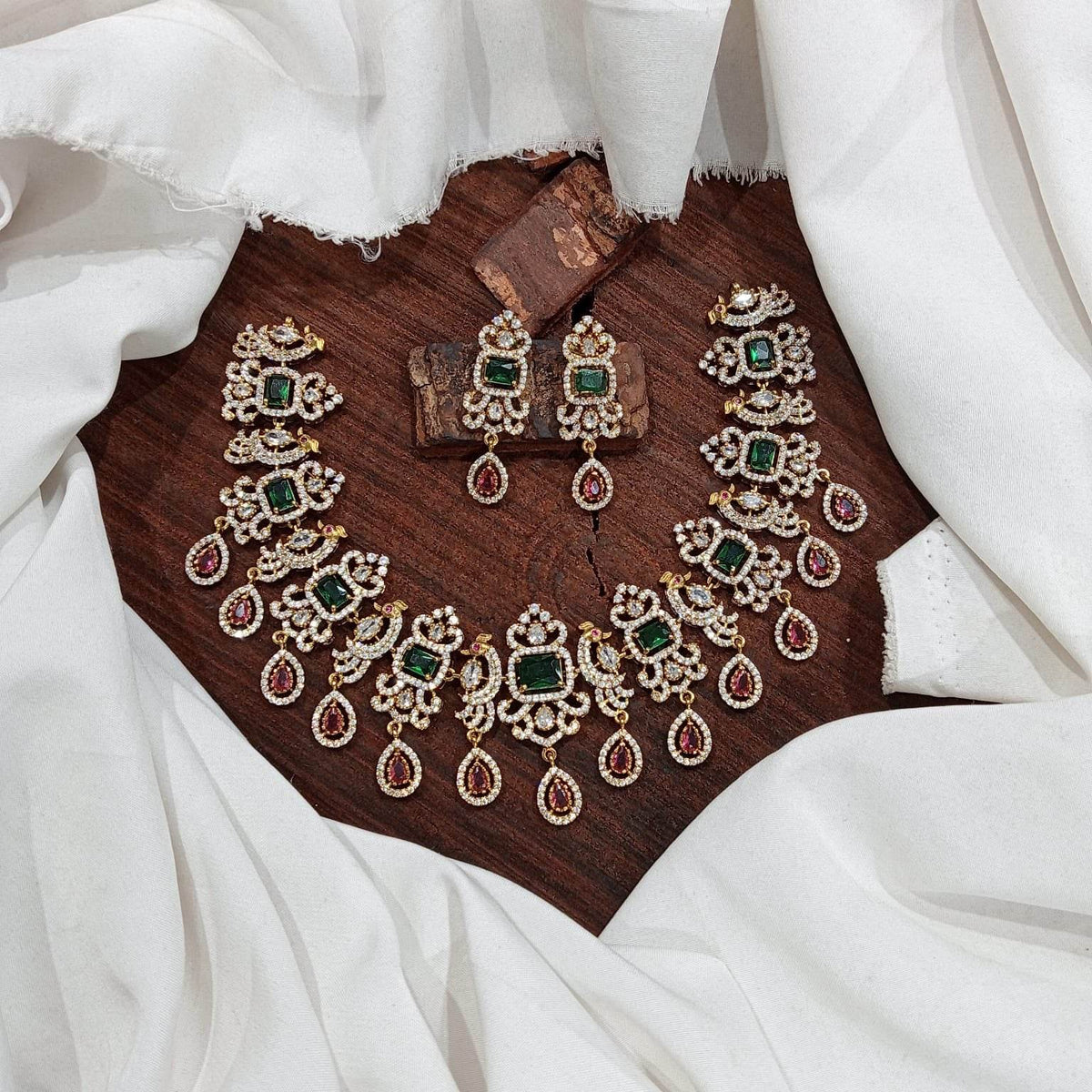 Victorian Polish AD Stones Necklace