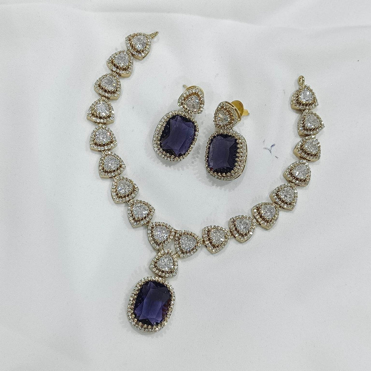 Victorian Polish with AD Stones Necklace
