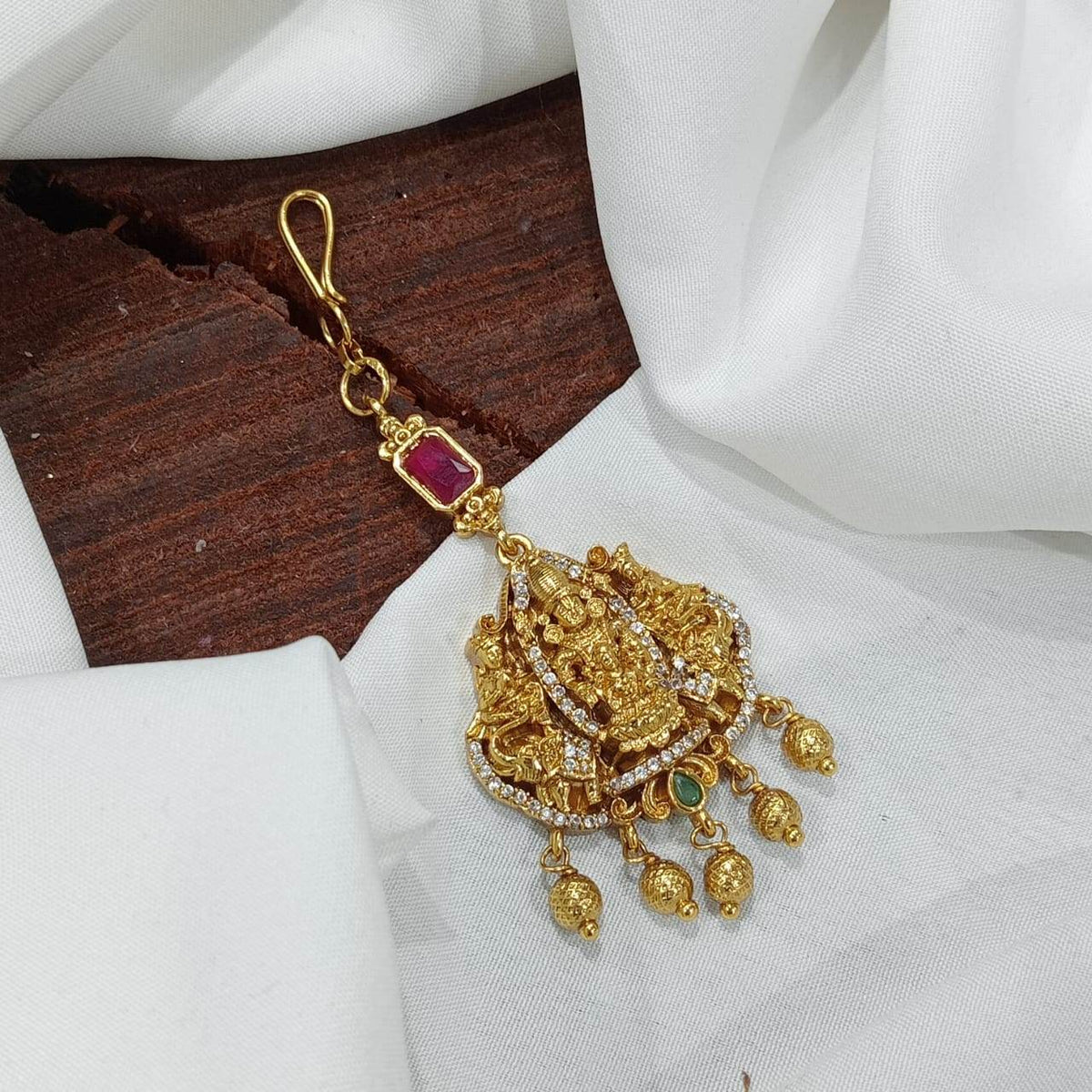 Nagasi work with Kempu Stones Tikka