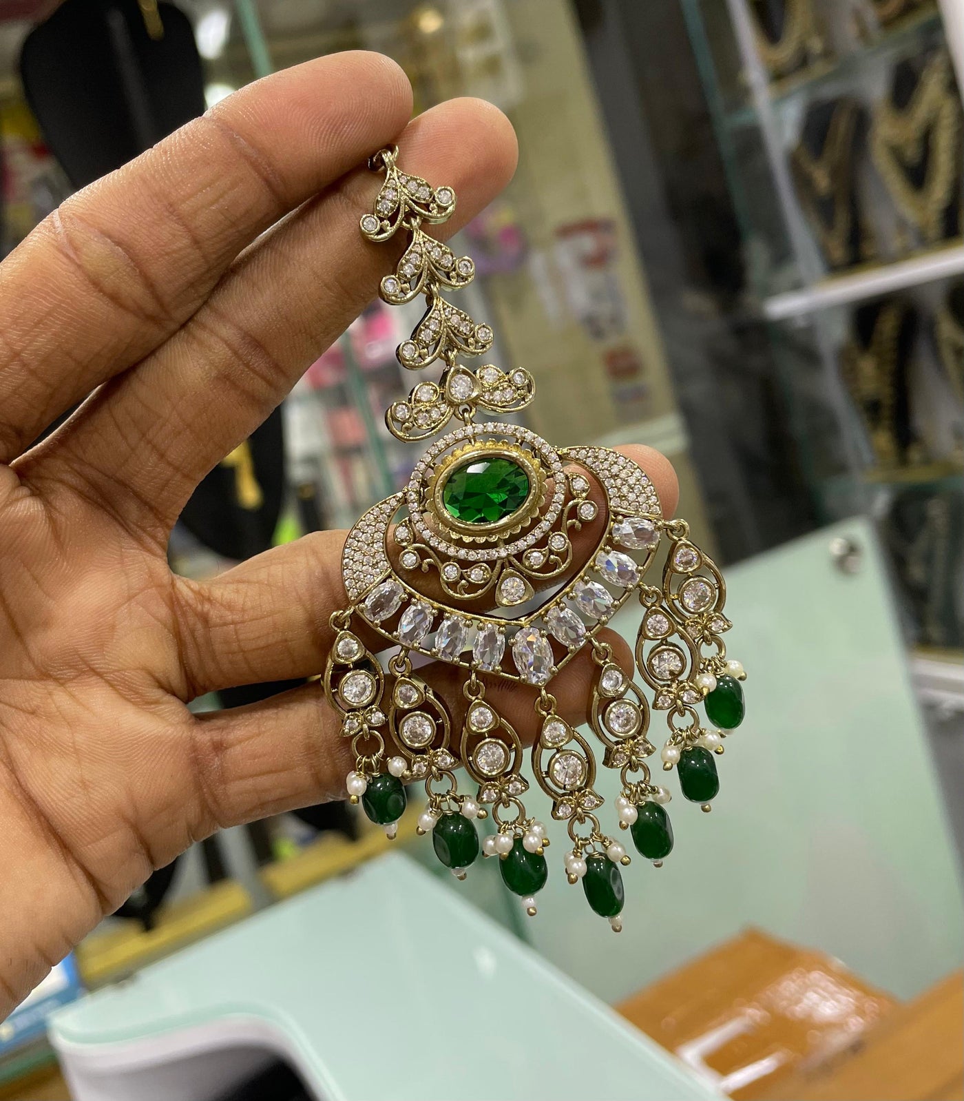 Victorian Polish with AD Stones Tikka