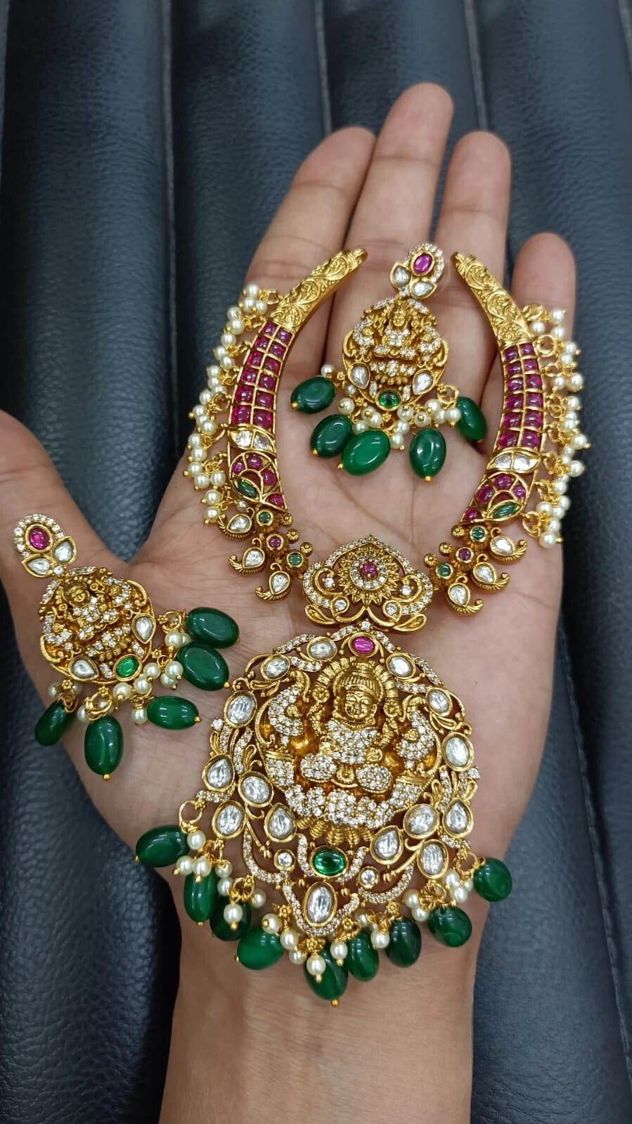 Premium Matt with Kempu Stones Kante Necklace