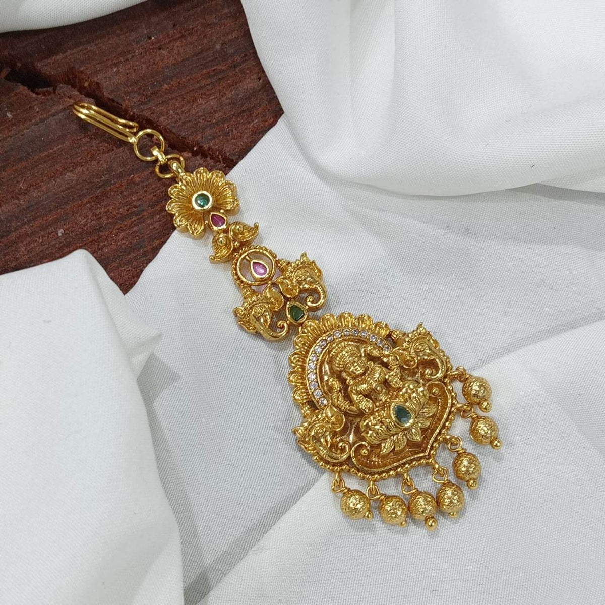 Nagasi work with Kempu Stones Tikka