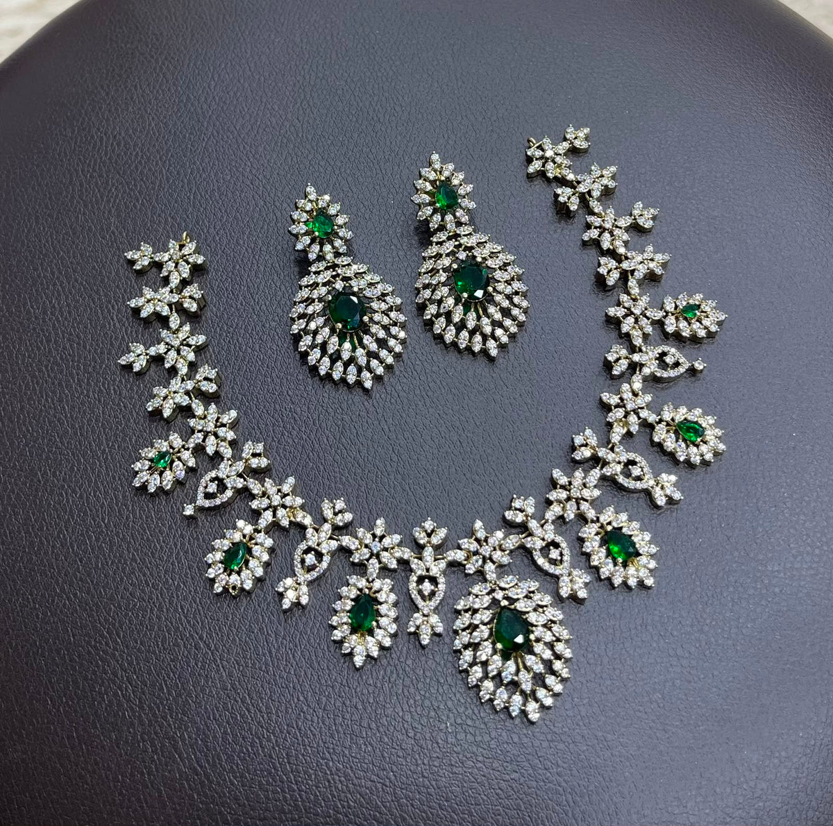 AD Stones Necklace (Silver Polish)