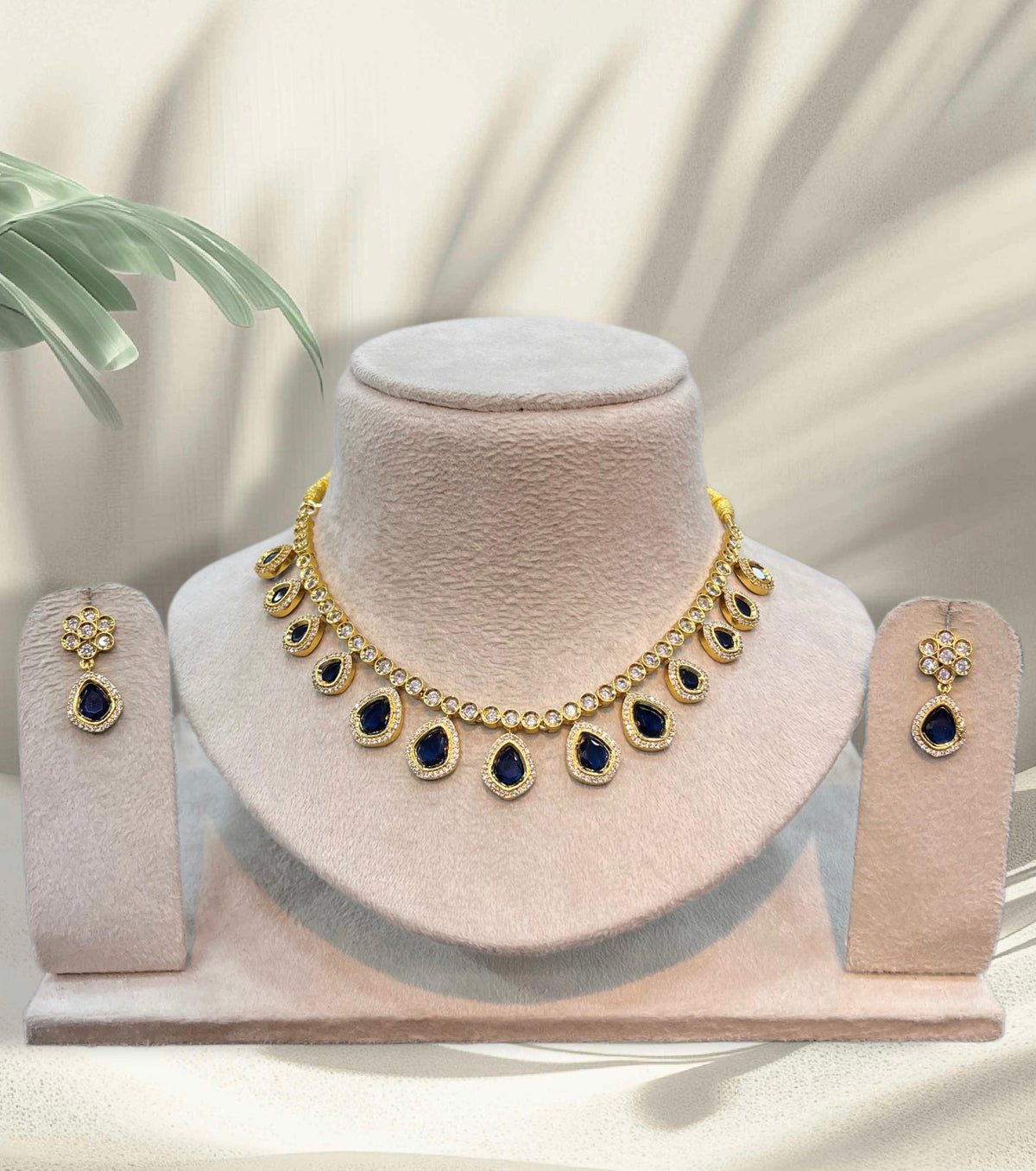 AD Stones Neckset