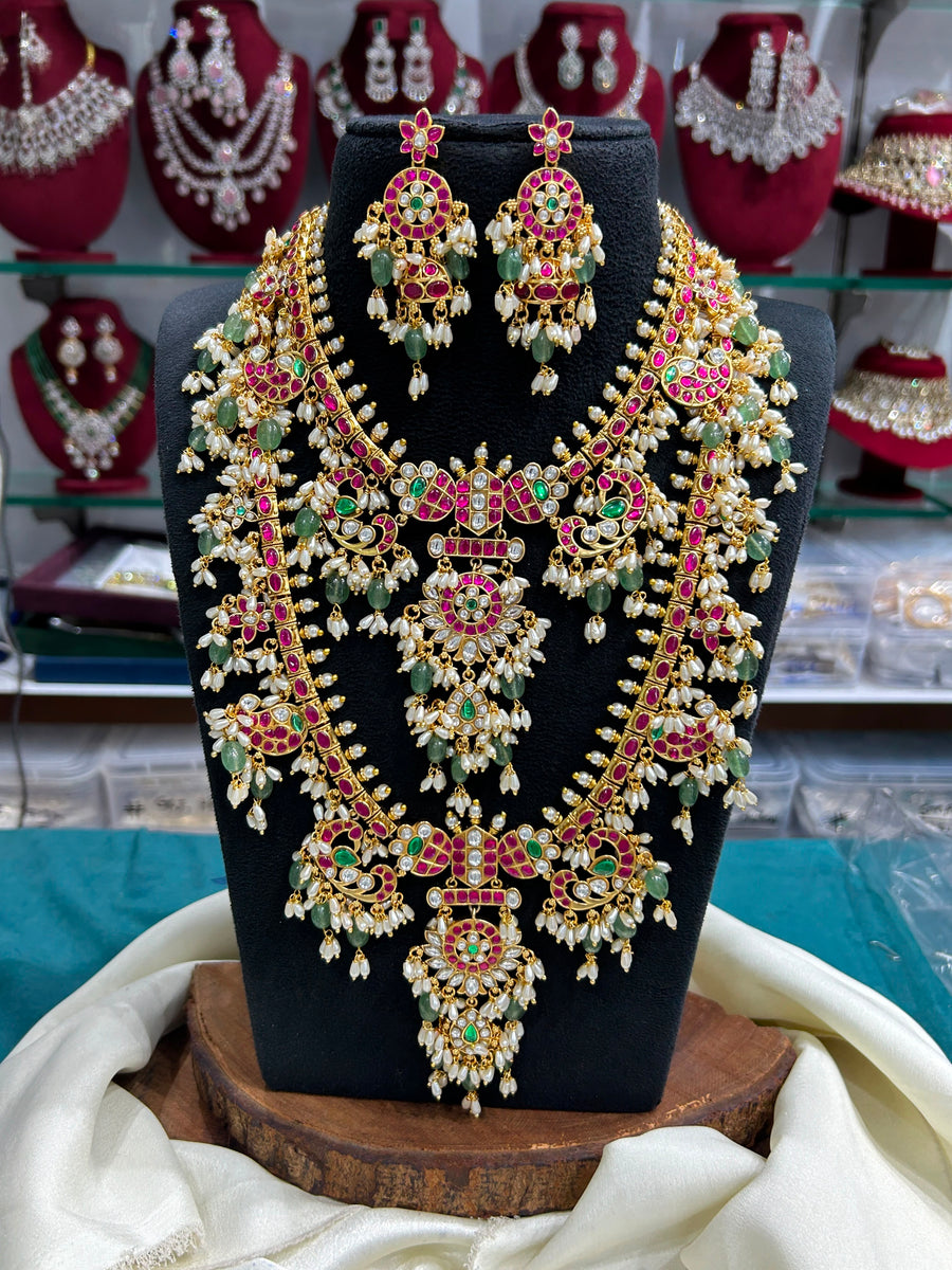 Jaadu Kundan Stones Bridal Guttapusal Combo Set