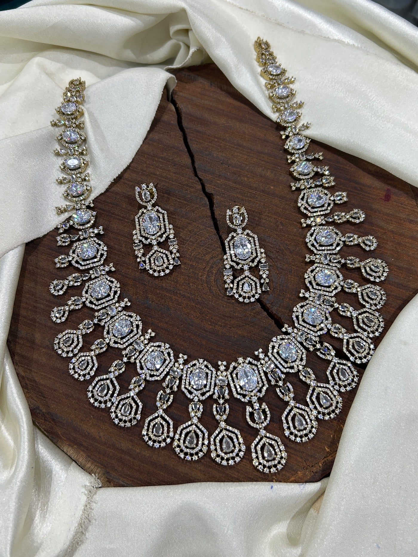 Victorian Polish with AD Stones Bridal Haram