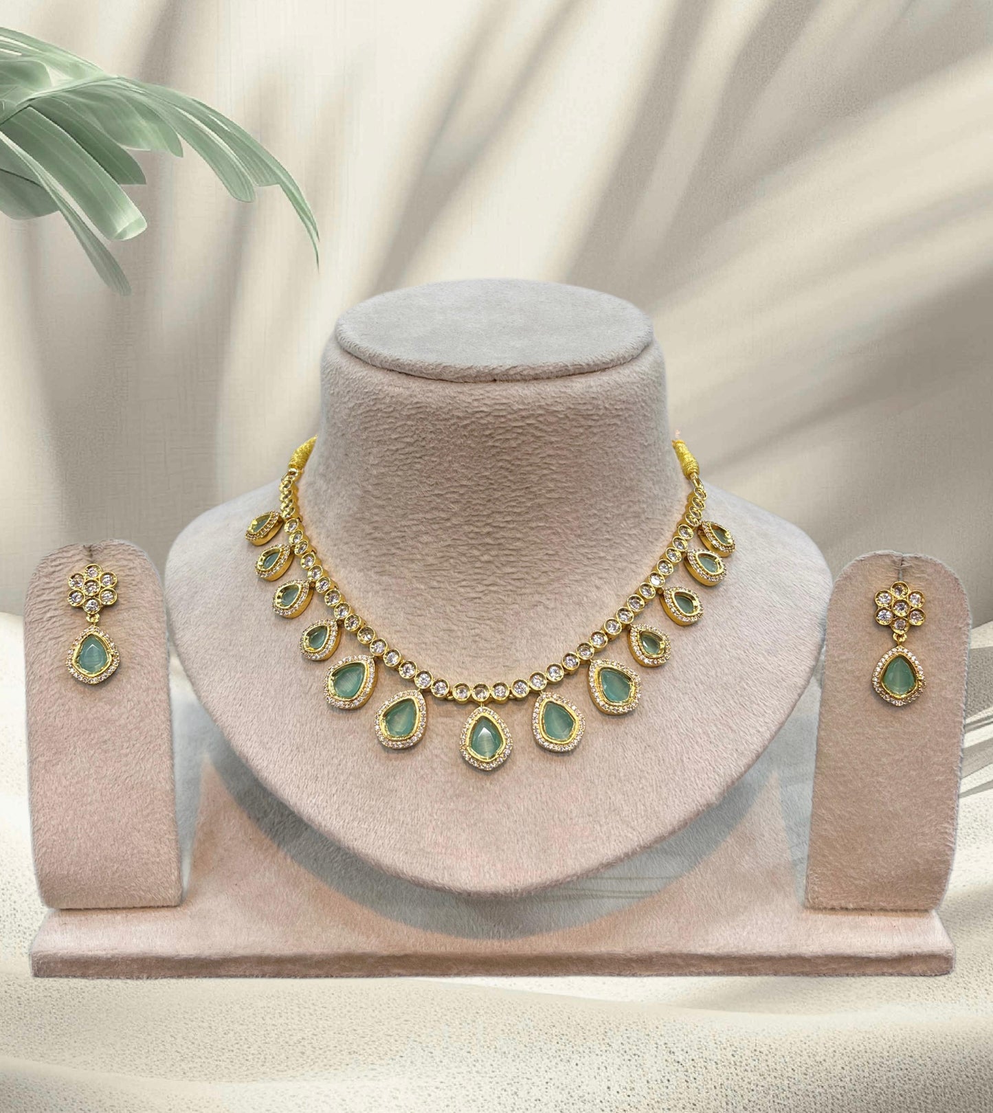 AD Stones Neckset