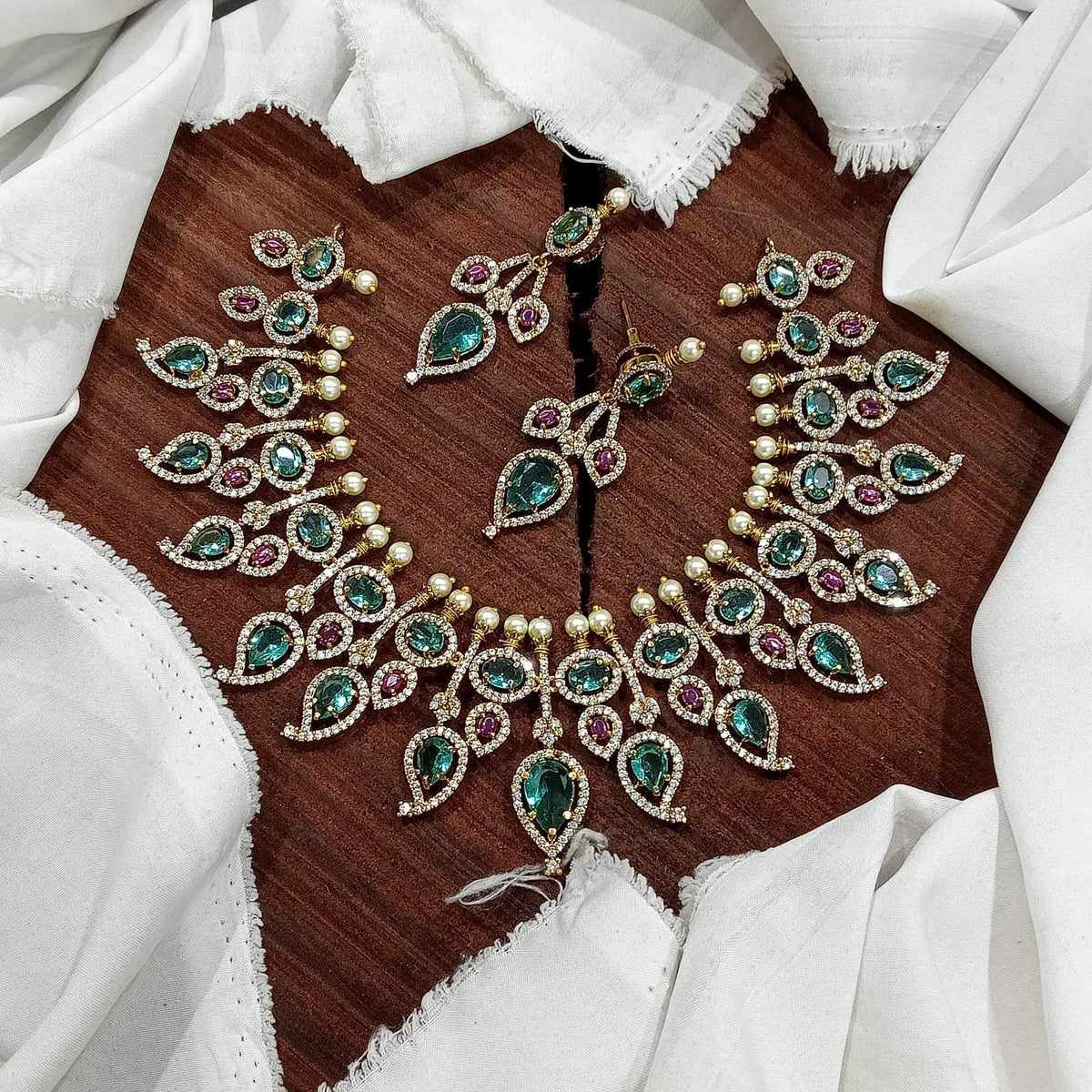 Victorian Polish with AD Stones Necklace