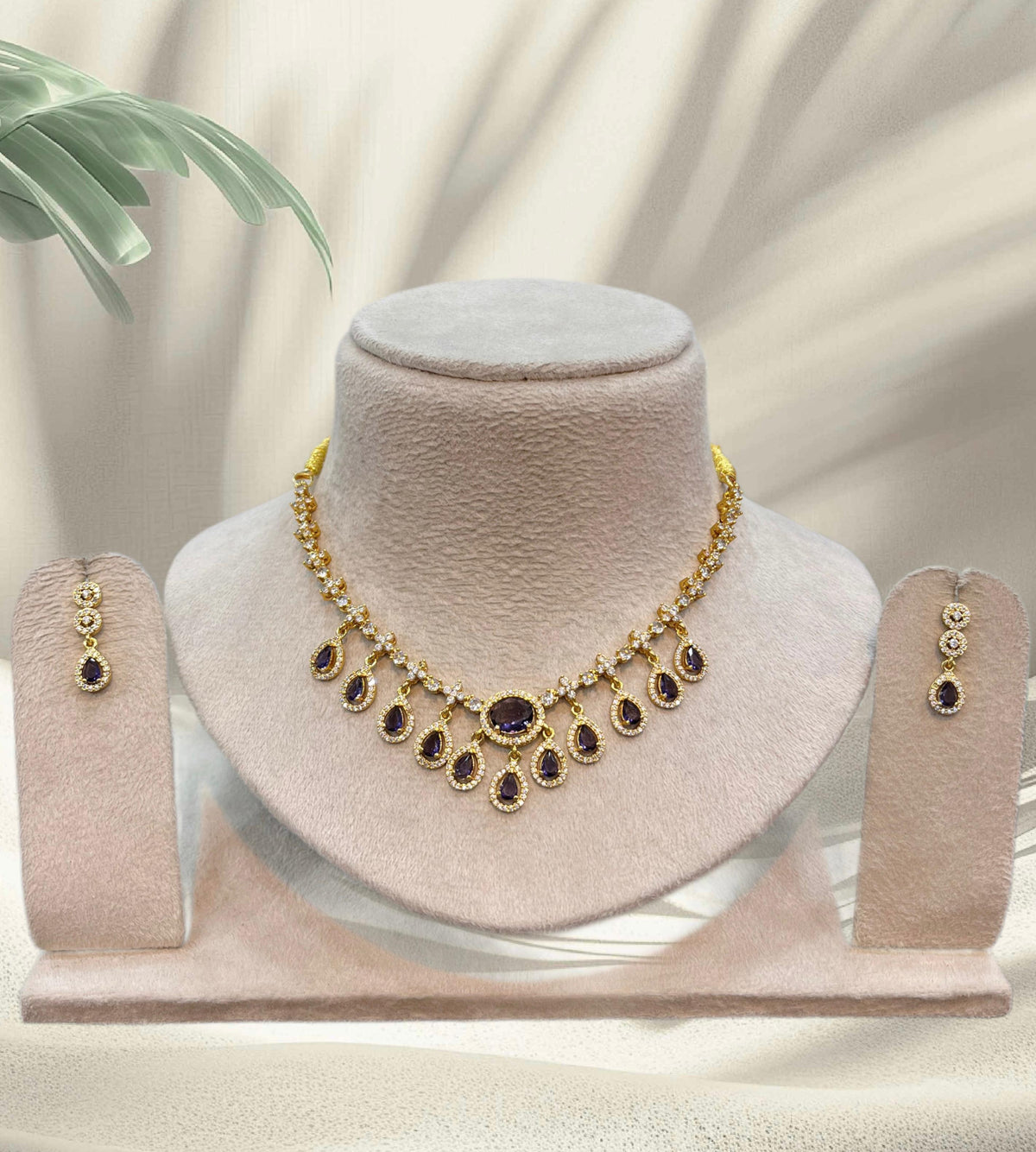 AD Stones Neckset