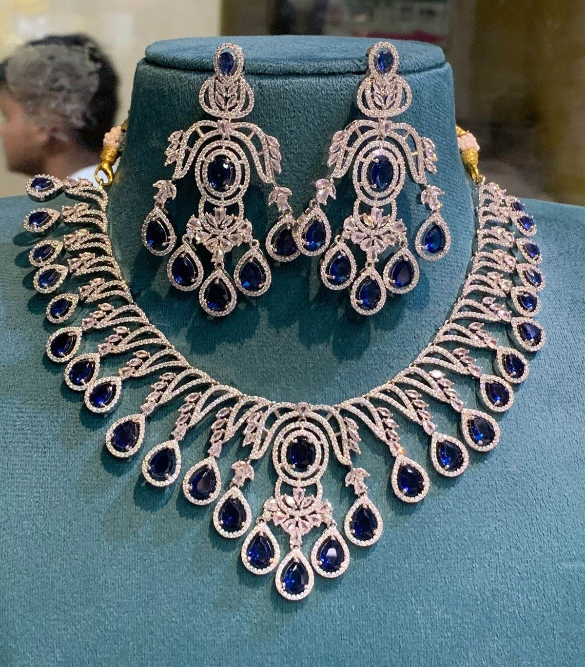 AD Stones Necklace (Silver Polish)
