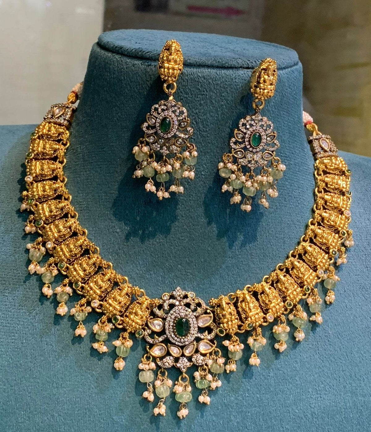 Nakshi and Vicotrian Polish AD Stone Pendent Necklace