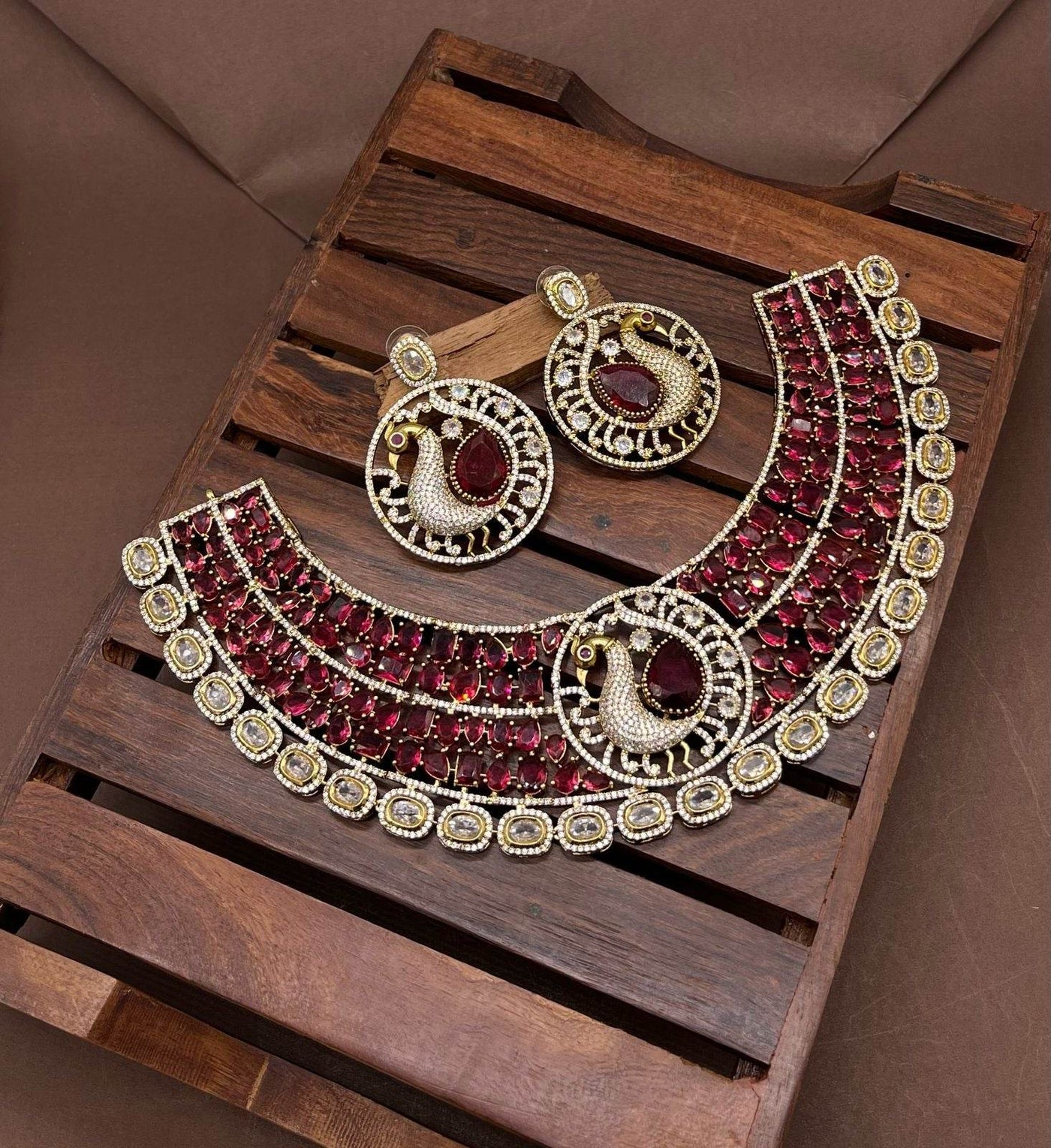Victorian Polish with AD Stones Neck set