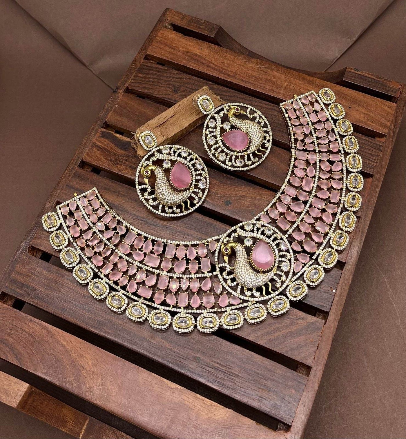 Victorian Polish with AD Stones Neck set