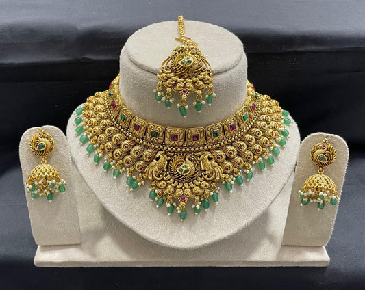 Nakshi work with Kempu Stones Choker