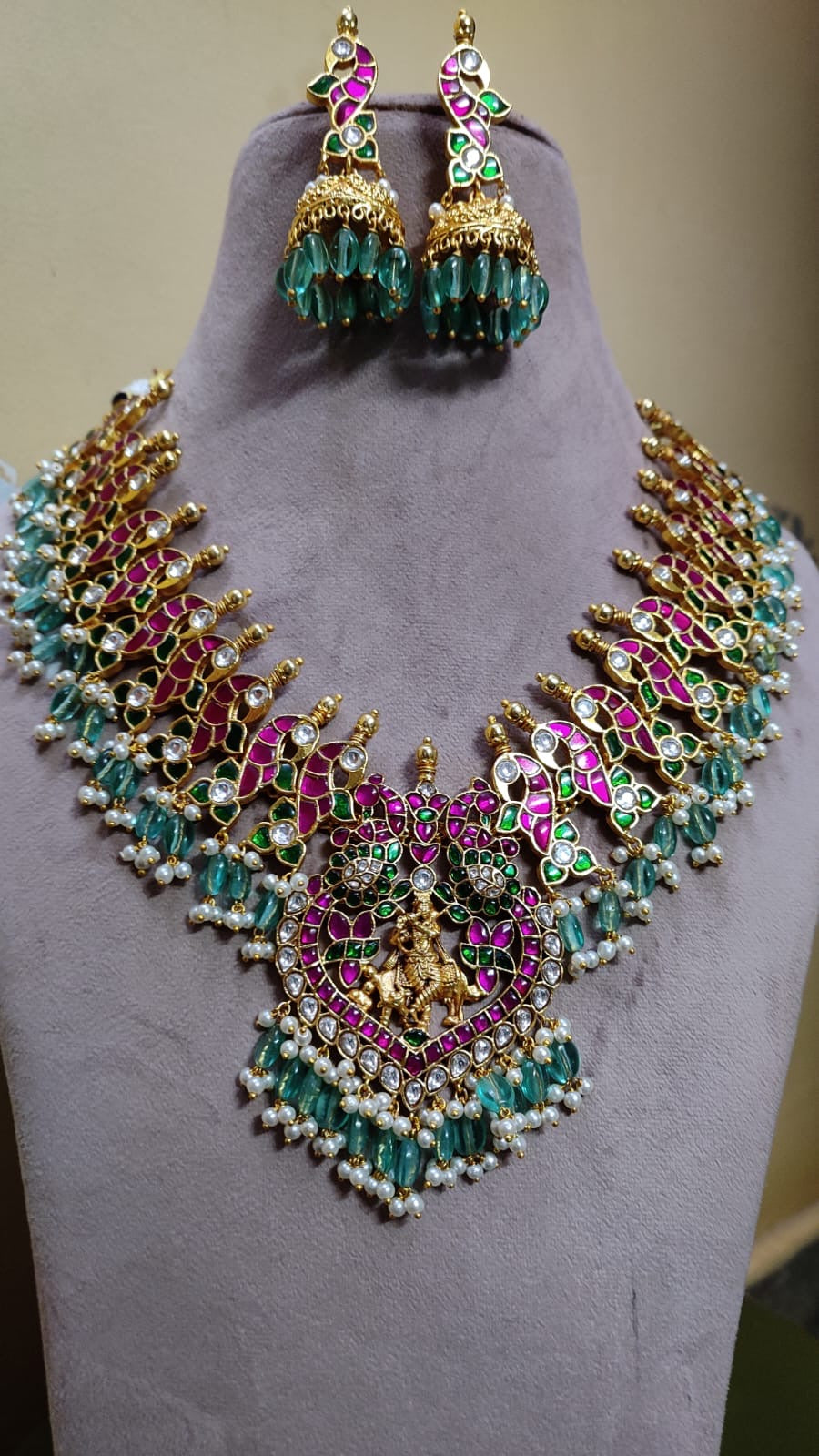 Jadau Kundan Stones Bridal Necklace (Gold Replica)