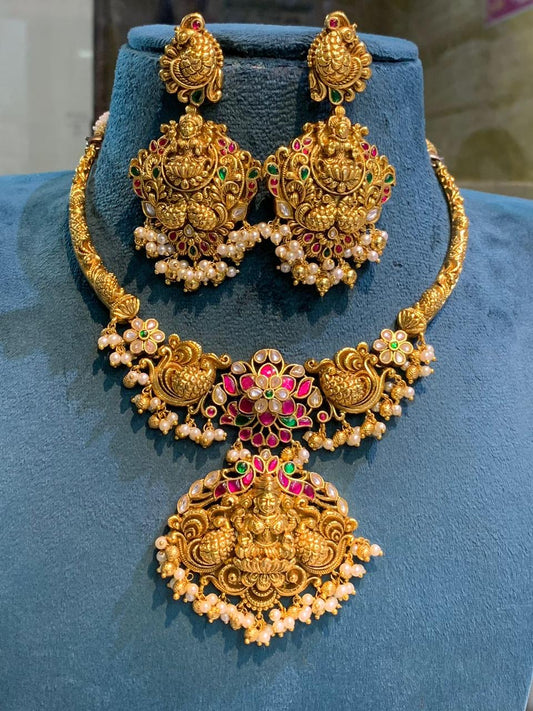 Nakshi Work with Jadau Kundan kante set