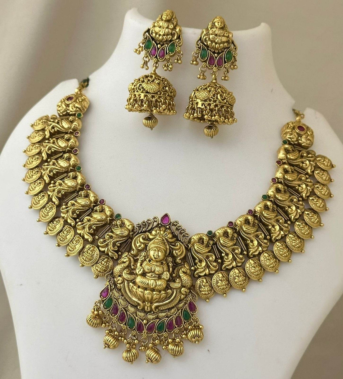 Nagasi Work with Kempu Stones Bridal Necklace