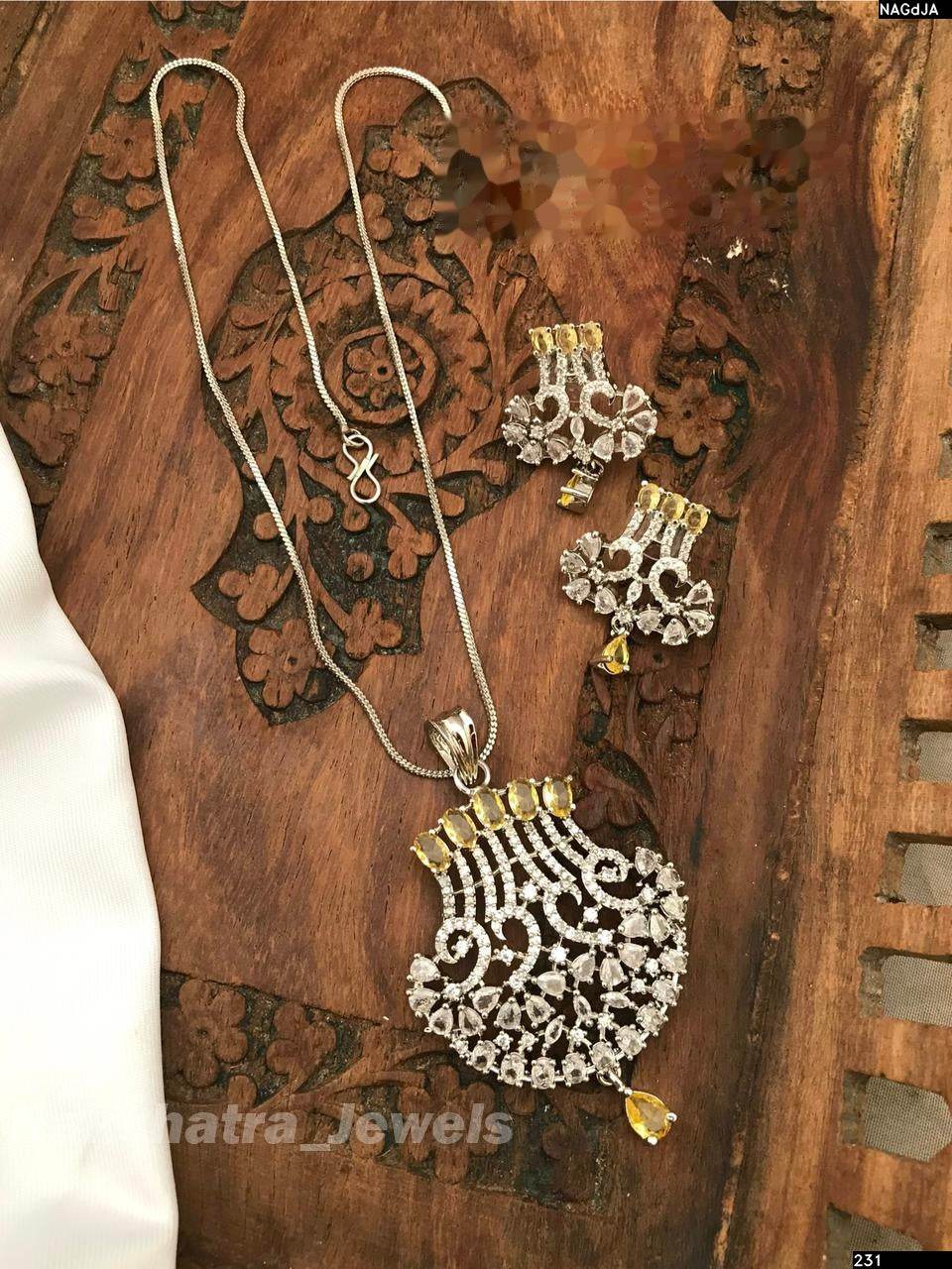 AD Stones Pendent Set with Chain