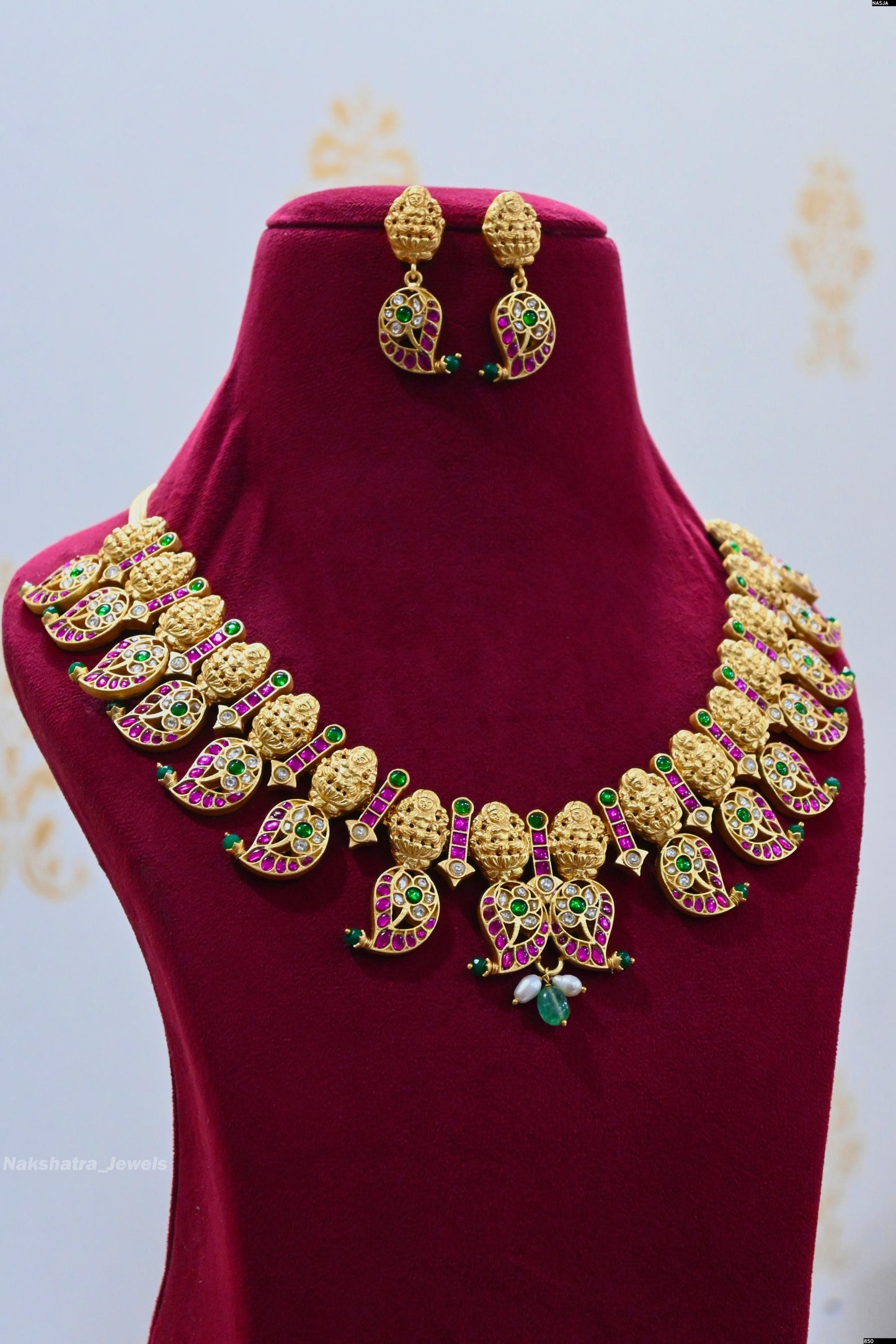 Jaadu Kundan Stones with Nagasi Work Necklace